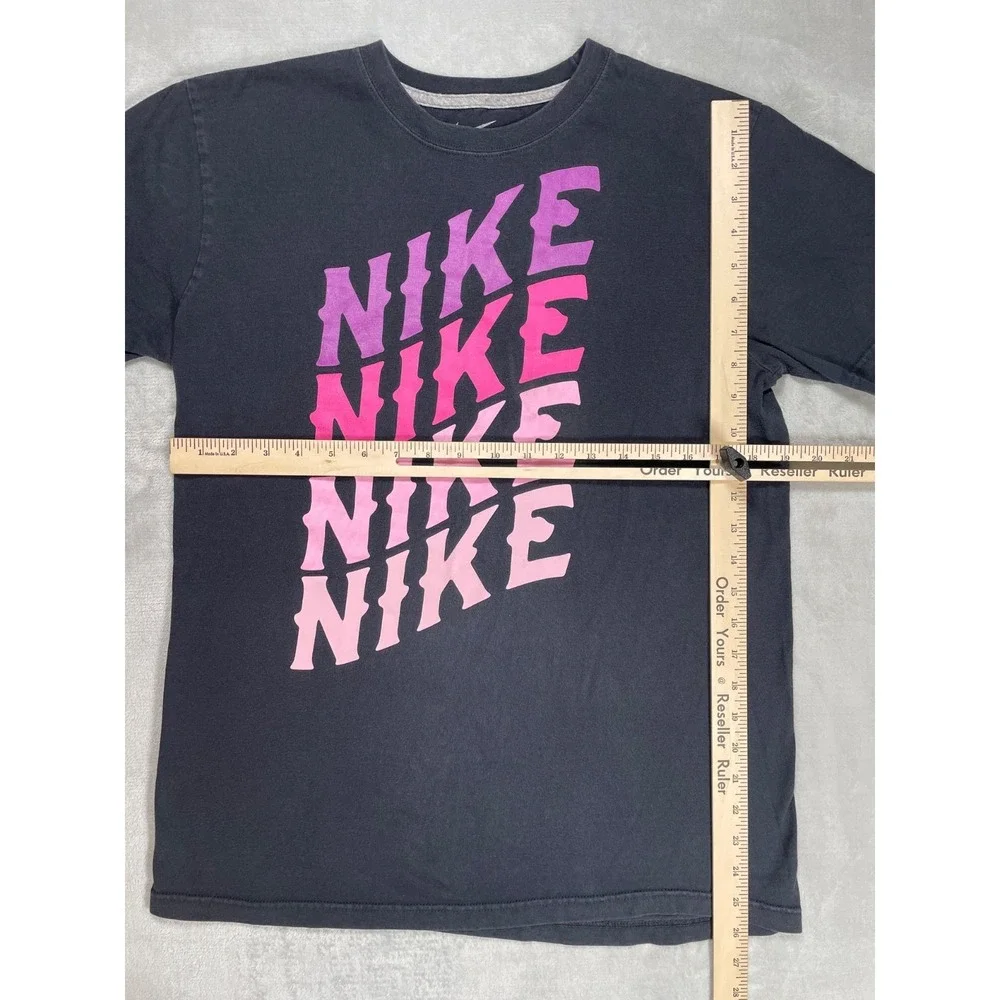 Nike T-Shirt Men M Black Pink Gradient Logo Regular Fit 100% Cotton Athletic Tee